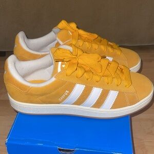 ADIDAS CAMPUS 00s, Gold/White Men’s Size 10.5